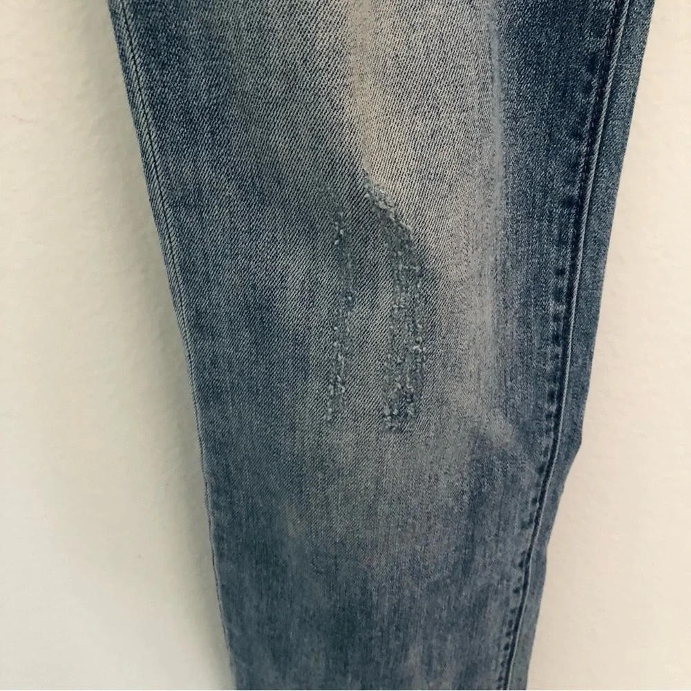 Lucky Brand Sweet Straight Distressed Jean 6/28R